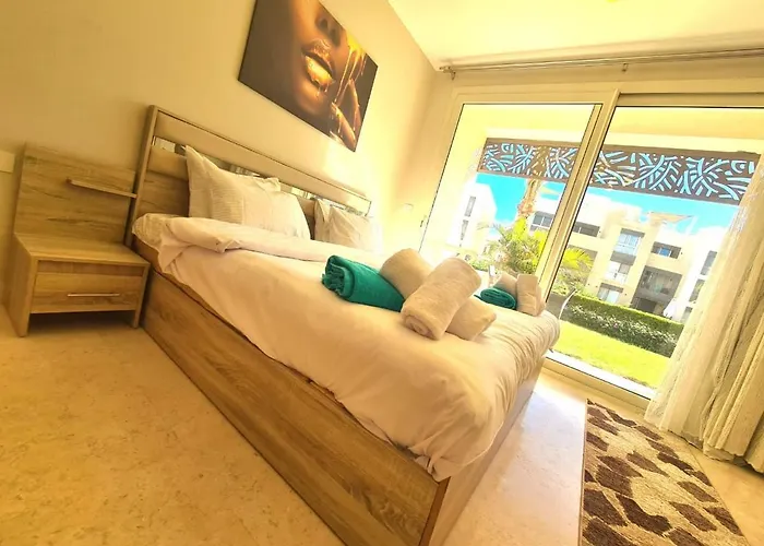 Apartman Fabulous Sea View 1 Bedroom & Private Garden To The Pool At Mangroovy