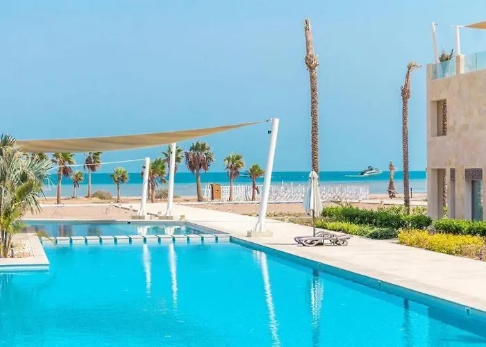 Fabulous Sea View 1 Bedroom & Private Garden To The Pool At Mangroovy * Gurdaka