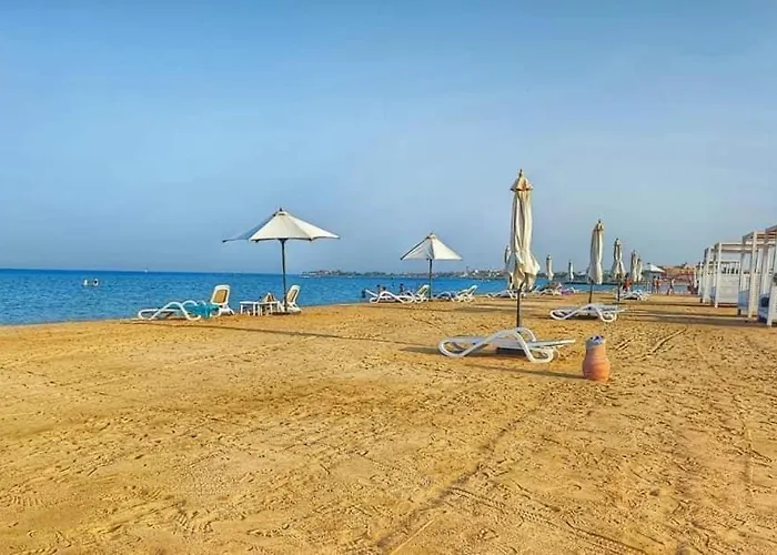 Fabulous Sea View 1 Bedroom & Private Garden To The Pool At Mangroovy *